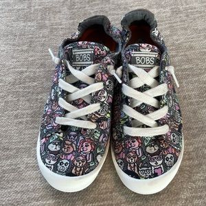 BOBS shoes size 7.5 Kool Cats pattern